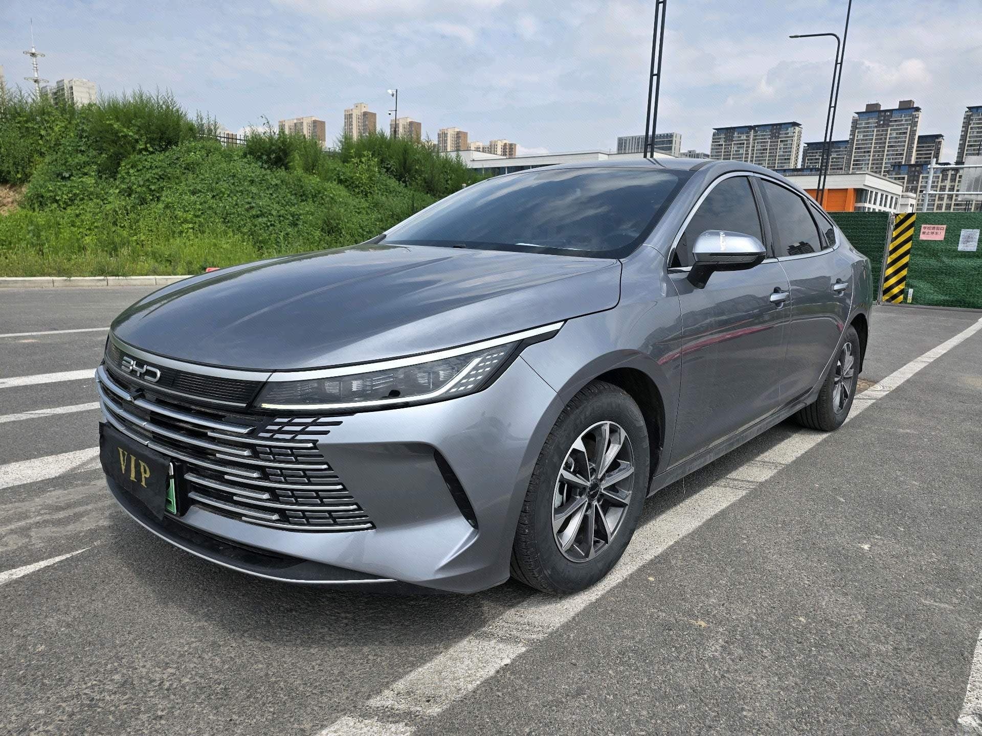 BYD 2024 Qin PLUS DM-i 1.5 CVT Glory Edition 55KM Leading Model, Automatic Transmission