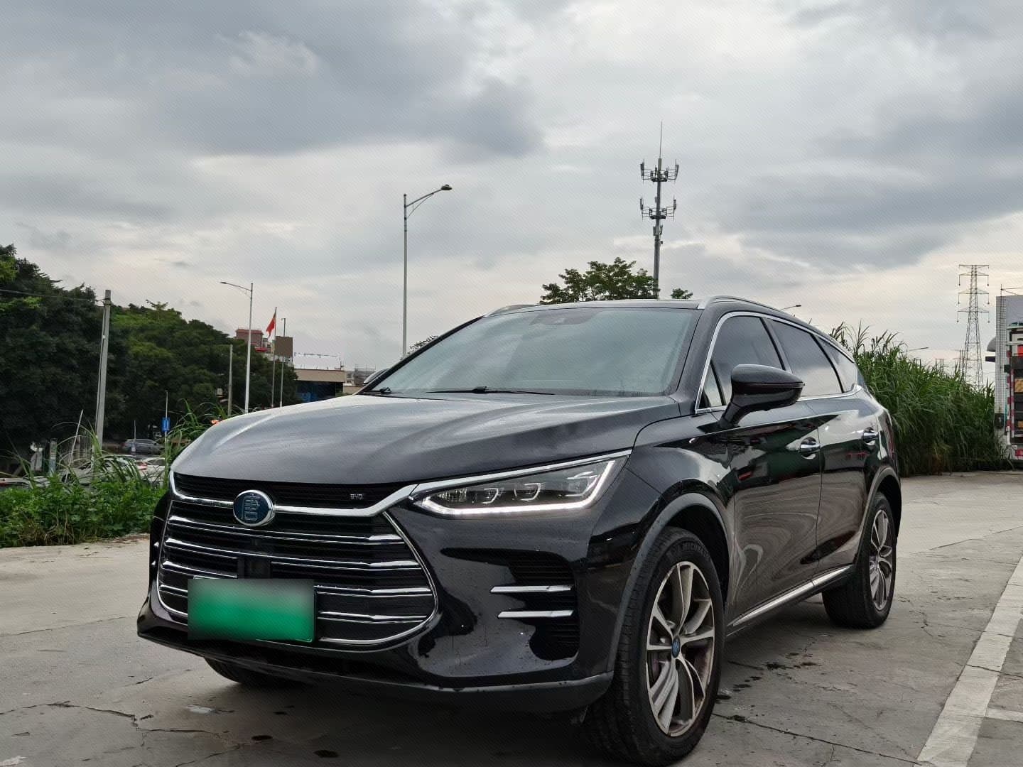 Tang New Energy 2018 Model Year DM 2.0T All-Wheel Drive Smart Connect "Innovation & Enjoyment" Edition, 7-Seater, National V