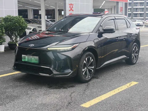 FAW Toyota bZ4X 2022 Model Year, AWD Freedom Edition