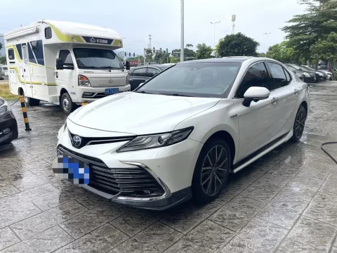 Toyota 2023 Camry Hybrid 2.5HG CVT Luxury Edition, Automatic Transmission
