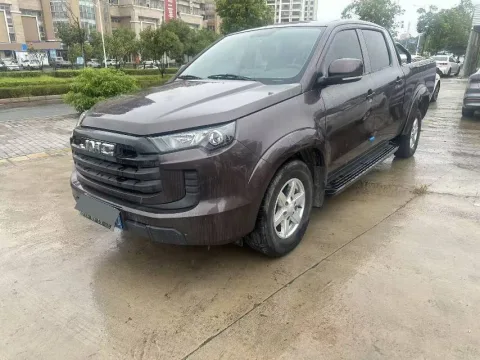 Jiangling 2023 Baodian 2.5T 2WD Comfort Edition with Flat-Bottomed Cargo Bed, Long Wheelbase, Manual Transmission