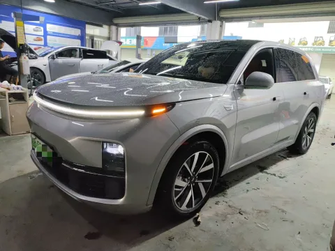Li Auto L8 2023 Pro