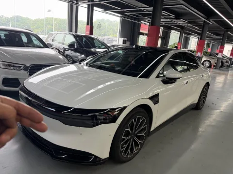 Zeekr 2025 Model Zeekr 007 Rear-Wheel Drive Intelligent Driving Edition 75kWh Automatic Transmission