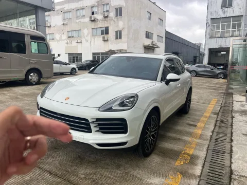 2022 Cayenne Coupé 3.0T Platinum Edition