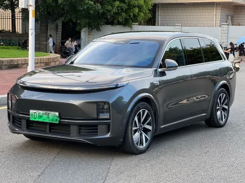 Li Auto L8 2023 Pro