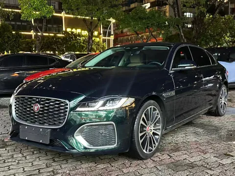 2023 Jaguar XFL XFL 2.0T P250 Front-Wheel Drive Premium Luxury Edition