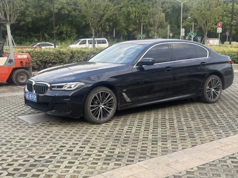 2022 BMW 5 Series Facelift 530Li Leading Edition with M Sport Package