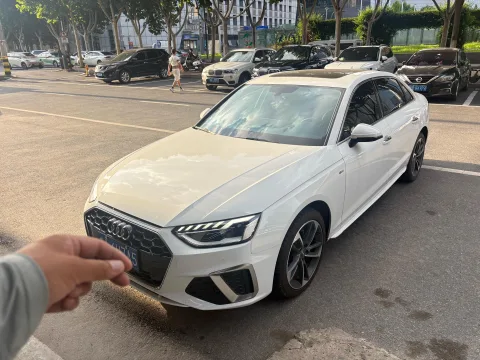 2022 Audi A4L 40 TFSI Sport Style