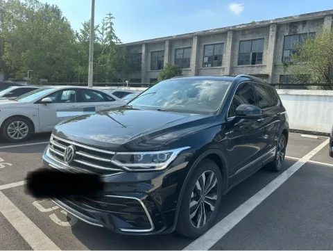 2022 Tiguan L 330TSI Automatic Front-Wheel Drive R-Line Premium Edition