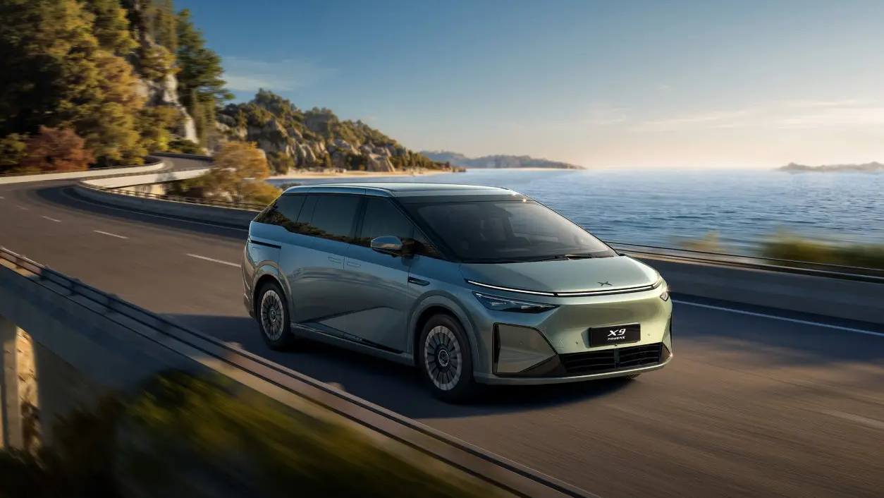 Xpeng X9 owners report recurring air suspension failures amid heatwave