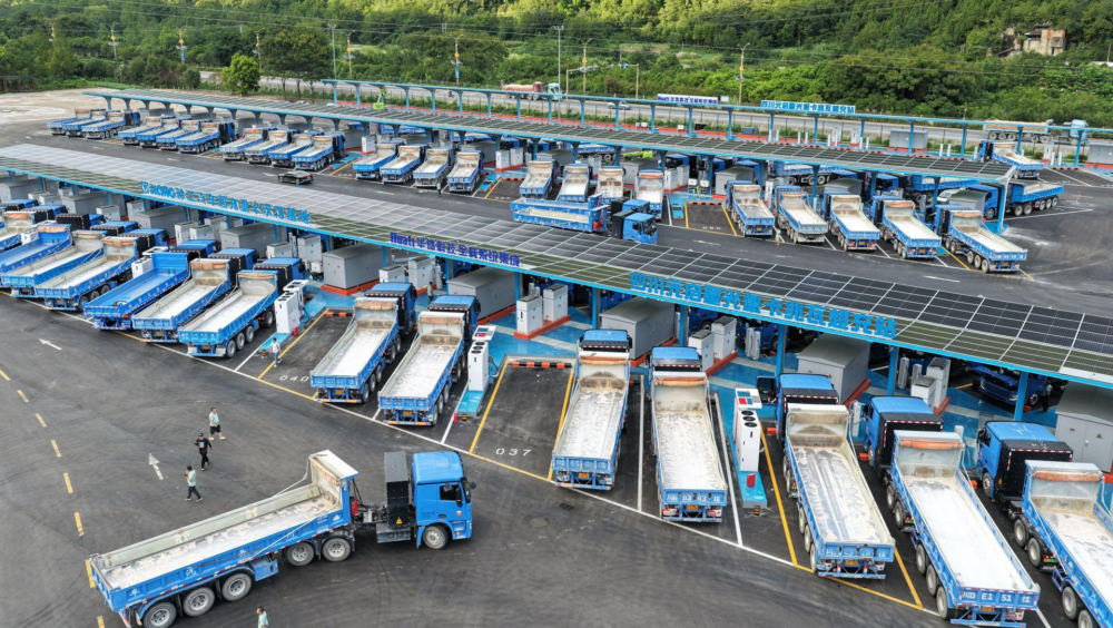 China Targets 40% New Energy Heavy-Duty Truck Penetration by 2030