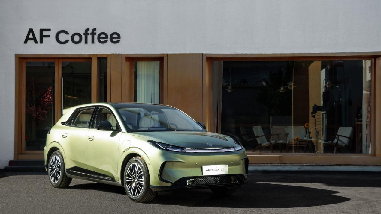 BAIC's Arcfox Launches Refreshed Beta T1, a Geely Xingyuan Challenger, Starting at 9,200 USD